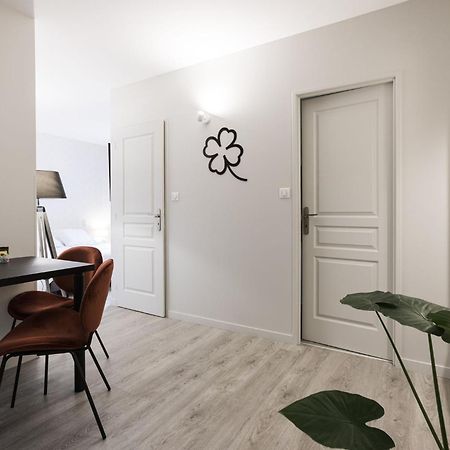 Hotel Le Trèfle à Quatre Feuilles Siorac-en-Périgord Esterno foto