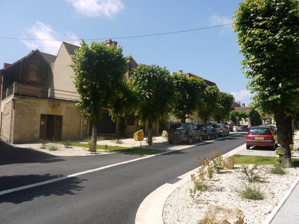 Hotel Le Trèfle à Quatre Feuilles Siorac-en-Périgord Esterno foto